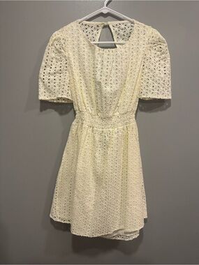 Max + Ash Eyelet Ivory Dress Size Large